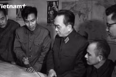 Khoảnh khắc và sự kiện: Ngày 17/4/1975 - nhiệm vụ đánh phá các sân bay của địch