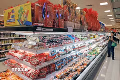 Đa dạng hàng hóa bày bán tại Aeon Long Biên, Hà Nội. (Ảnh: Trần Việt/TTXVN)