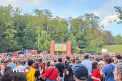 Một khu fan zone để theo dõi trận đấu tại World Cup. (Ảnh: Lan Anh/TTXVN)