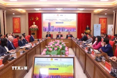 Tọa đàm Chia sẻ Tri thức và Giới thiệu kết quả khảo sát Chỉ số Chính phủ hiệu quả CGGI năm 2025. (Ảnh: Văn Điệp/TTXVN)