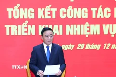 Đồng chí Trần Cẩm Tú, Uỷ viên Bộ Chính trị, Thường trực Ban Bí thư, Bí thư Đảng uỷ các cơ quan Đảng Trung ương phát biểu chỉ đạo hội nghị. (Ảnh: Phương Hoa/TTXVN)