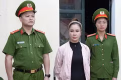 Doãn Thị Lệ Xuân tại cơ quan công an. (Ảnh: Công an cung cấp).