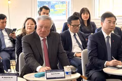 Phó Thủ tướng Thường trực Nguyễn Hòa Bình dự Tọa đàm Tài chính và Công nghệ Việt Nam – Hoa Kỳ. (Ảnh: Ngọc Quang/TTXVN)