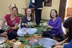 Niềm vui trong những ngày giáp Tết cổ truyền. (Ảnh: Ngọc Duy/TTXVN)