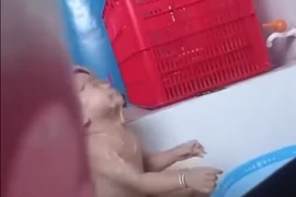 Hình ảnh cắt từ clip. (Nguồn: Facebook Huy Long Thành)