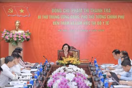 Phó Thủ tướng Phạm Thị Thanh Trà làm việc tại Bộ Y tế. (Ảnh: Minh Quyết/TTXVN)