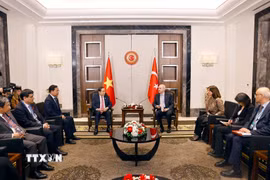 Chủ tịch Quốc hội Trần Thanh Mẫn hội kiến Chủ tịch Quốc hội Thổ Nhĩ Kỳ Numan Kurtulmus. (Ảnh: Doãn Tấn/TTXVN)