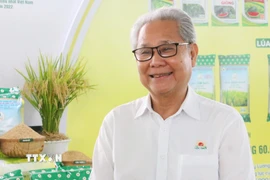 Ông Huỳnh Văn Thòn, Anh hùng Lao động, Chủ tịch Hội đồng quản trị Công ty Cổ phần Tập đoàn Lộc Trời góp ý dự thảo văn kiện Đại hội XIV của Đảng. (Ảnh: Công Mạo/TTXVN)