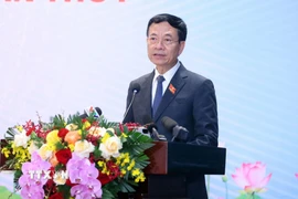 Đồng chí Nguyễn Mạnh Hùng, Ủy viên Trung ương Đảng, Bộ trưởng Bộ Khoa học và Công nghệ trả lời câu hỏi của phóng viên các cơ quan thông tấn, báo chí. (Ảnh: Phạm Kiên/TTXVN)