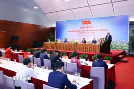 Đồng chí Nguyễn Hòa Bình, Ủy viên Bộ Chính trị, Phó Bí thư Thường trực Đảng ủy, Phó Thủ tướng Thường trực Chính phủ thông tin về kết quả Đại hội đại biểu Đảng bộ Chính phủ lần thứ nhất, nhiệm kỳ 2025-2030. (Ảnh: Phạm Kiên/TTXVN)