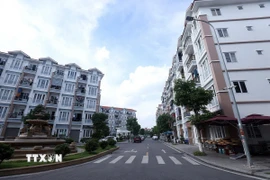 Đường giao thông thông thoáng trong khu nhà ở xã hội Hoàng Huy New Pruksa Town xã An Đồng, huyện An Dương. (Ảnh: Tuấn Anh/TTXVN)