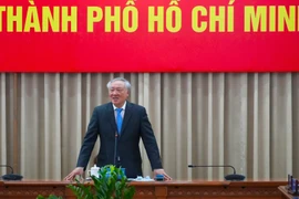 Phó Thủ tướng Thường trực Nguyễn Hòa Bình phát biểu tại buổi làm việc. (Ảnh: Trung Tuyến/TTXVN)