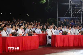 Tổng Bí thư Tô Lâm, Chủ tịch nước Lương Cường, Thủ tướng Phạm Minh Chính, Chủ tịch Quốc hội Trần Thanh Mẫn cùng các đồng chí Lãnh đạo Đảng, Nhà nước dự chương trình. (Ảnh: Thống Nhất/TTXVN)
