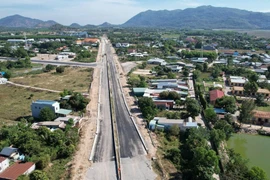 Đường 991B khi hoàn thành sẽ giúp hoàn chỉnh, đồng bộ tuyến giao thông kết nối từ quốc lộ 51 đến hạ lưu cảng Cái Mép. (Ảnh: Hoàng Nhị/TTXVN)