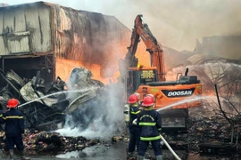 Hỏa hoạn thiêu rụi 6 hộ kinh doanh sản xuất hàng mã tại Bắc Ninh