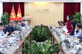 Thứ trưởng Bộ Ngoại giao Lê Thị Thu Hằng, Trưởng Tiểu ban Tuyên truyền và Văn hóa APEC 2027 chủ trì cuộc họp lần 1 của Tiểu ban. (Ảnh: An Đăng/TTXVN)