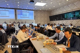 Đại sứ Mai Phan Dũng (ngoài cùng bên phải) phát biểu tại phiên rà soát. (Ảnh: TTXVN phát)