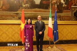 Phó Chủ tịch nước Võ Thị Ánh Xuân và Chủ tịch Hạ viện Italy Lorenzo Fontana. (Ảnh: Dương Hoa/TTXVN)