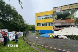 Một nhà trẻ bị hư hại sau trận động đất ở Petropavlovsk-Kamchatka, Nga, ngày 30/7/2025. (Ảnh: THX/TTXVN)