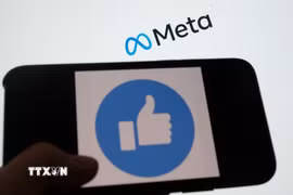 Biểu tượng Facebook và Meta. (Ảnh: AFP/TTXVN)