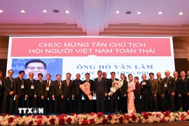 Ban chấp hành Hội người Việt Nam toàn Thái Lan nhiệm kỳ 2026-2028. (Ảnh: Đỗ Sinh/TTXVN)