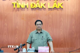 Thủ tướng Phạm Minh Chính làm việc với lãnh đạo các tỉnh: Đắk Lắk, Gia Lai, Khánh Hòa, Lâm Đồng để triển khai các biện pháp khắc phục hậu quả mưa lũ, ổn định đời sống nhân dân. (Ảnh: Dương Giang/TTXVN)