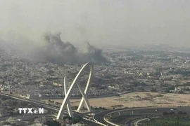 Khói bốc lên sau các vụ nổ ở Doha, Qatar ngày 9/9/2025. Ảnh: IRNA/TTXVN
