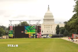 Toàn cảnh khu Fan Zone đối diện Tòa nhà Quốc hội Mỹ. (Ảnh: Ngọc Quang/TTXVN)