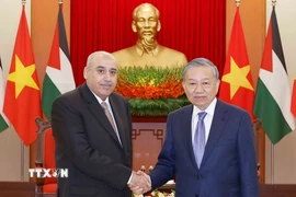 Tổng Bí thư Tô Lâm tiếp Chủ tịch Hạ viện Vương quốc Hashemite Jordan Mazen Turki El Qadi. (Ảnh: Thống Nhất/TTXVN)