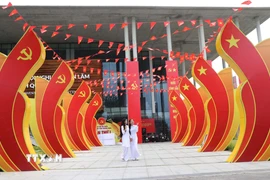 Kết luận của Bộ Chính trị về lãnh đạo, chỉ đạo tổ chức đại hội đảng bộ các cấp