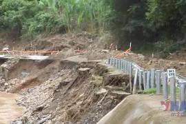 Quốc lộ 7 -Tuyến đường huyết mạch miền Tây Nghệ An nứt toác, sạt lở nghiêm trọng