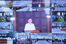 Thường trực Ban Bí thư Trần Cẩm Tú tiếp xúc trực tuyến giữa cử tri với người ứng cử Đại biểu Quốc hội khoá XVI thành phố Đà Nẵng. (Ảnh: Phương Hoa/TTXVN)