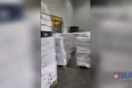 Cận cảnh kho chứa 15 tấn xương lợn đông lạnh đã hết hạn sử dụng