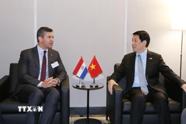 Chủ tịch nước Lương Cường gặp Tổng thống Paraguay Santiago Pena Palacios. (Ảnh: TTXVN)