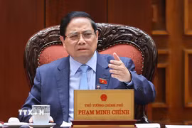 Thủ tướng Phạm Minh Chính chủ trì cuộc họp của Thường trực Chính phủ về rà soát nhiệm vụ công tác trên các lĩnh vực trong 10 tháng năm 2025. (Ảnh: Dương Giang/TTXVN)