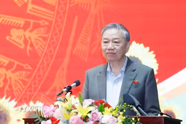 Tổng Bí thư Tô Lâm phát biểu tại buổi tiếp xúc cử tri tỉnh Hưng Yên sau Kỳ họp thứ 10, Quốc hội khóa XV. (Ảnh: Thống Nhất/TTXVN)