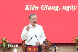 Tổng Bí thư Tô Lâm phát biểu chỉ đạo tại cuộc làm việc với Ban Thường vụ Tỉnh ủy Kiên Giang và Thường trực Tỉnh ủy An Giang. (Ảnh: Thống Nhất/TTXVN)