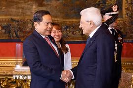 Chủ tịch Quốc hội Trần Thanh Mẫn hội kiến Tổng thống Italy Sergio Mattarella. (Ảnh: Doãn Tấn/TTXVN)