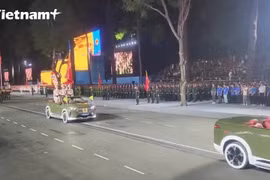 TP Hồ Chí Minh: Hơn 10 nghìn người tham gia buổi hợp luyện diễu binh hoành tráng