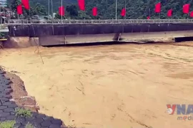 Nhiều địa phương thiệt hại nặng do bão số 10 và mưa lũ