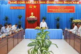 Đồng chí Nguyễn Xuân Thắng phát biểu tại hội nghị. (Ảnh: Công Mạo/TTXVN)
