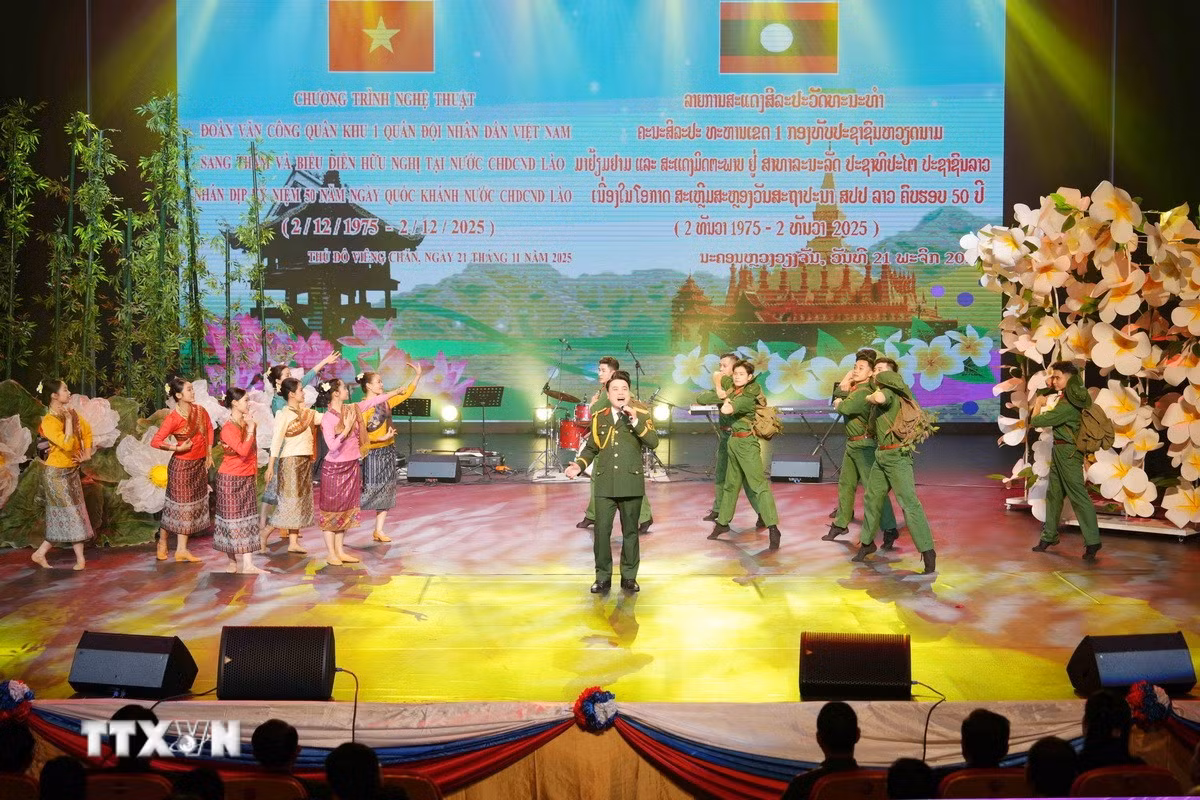 ttxvn-nghe-thuat-viet-lao.jpg