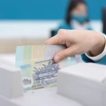 Cuộc đua hút vốn trở lại khi dòng tiền phân tán sang nhiều kênh đầu tư. (Ảnh: Vietnam+)