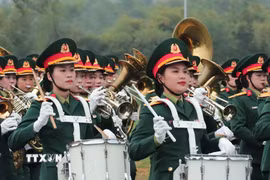 Hợp luyện các lực lượng diễu binh, diễu hành Kỷ niệm 50 năm Giải phóng miền Nam
