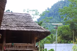 Những mái nhà sàn Thái cổ tại Nghệ An đang dần biến mất và bị thay thế