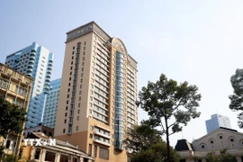Một khách sạn tại trung tâm Thành phố Hồ Chí Minh được Cục Du lịch Quốc gia xếp vào top 10 khách sạn hàng đầu Việt Nam năm 2025. (Ảnh: Hồng Đạt/TTXVN)
