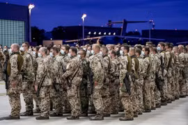 Binh sỹ Đức tại sân bay ở Wunstorf, miền Bắc nước này. (Ảnh: AFP/TTXVN)