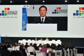 Phó Thủ tướng Chính phủ Hồ Đức Phớc phát biểu tại Phiên thảo luận toàn thể của Hội nghị FfD4. (Ảnh: Ngọc Hiệp/TTXVN)