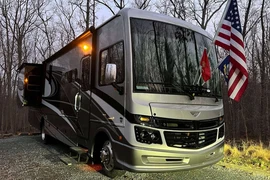 Một chiếc "nhà di động". (Ảnh: REV Group)