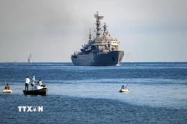 Tàu hải quân thuộc Hạm đội Baltic của Nga cập cảng La Habana, Cuba, ngày 27/7/2024. (Ảnh: Getty Images/TTXVN)